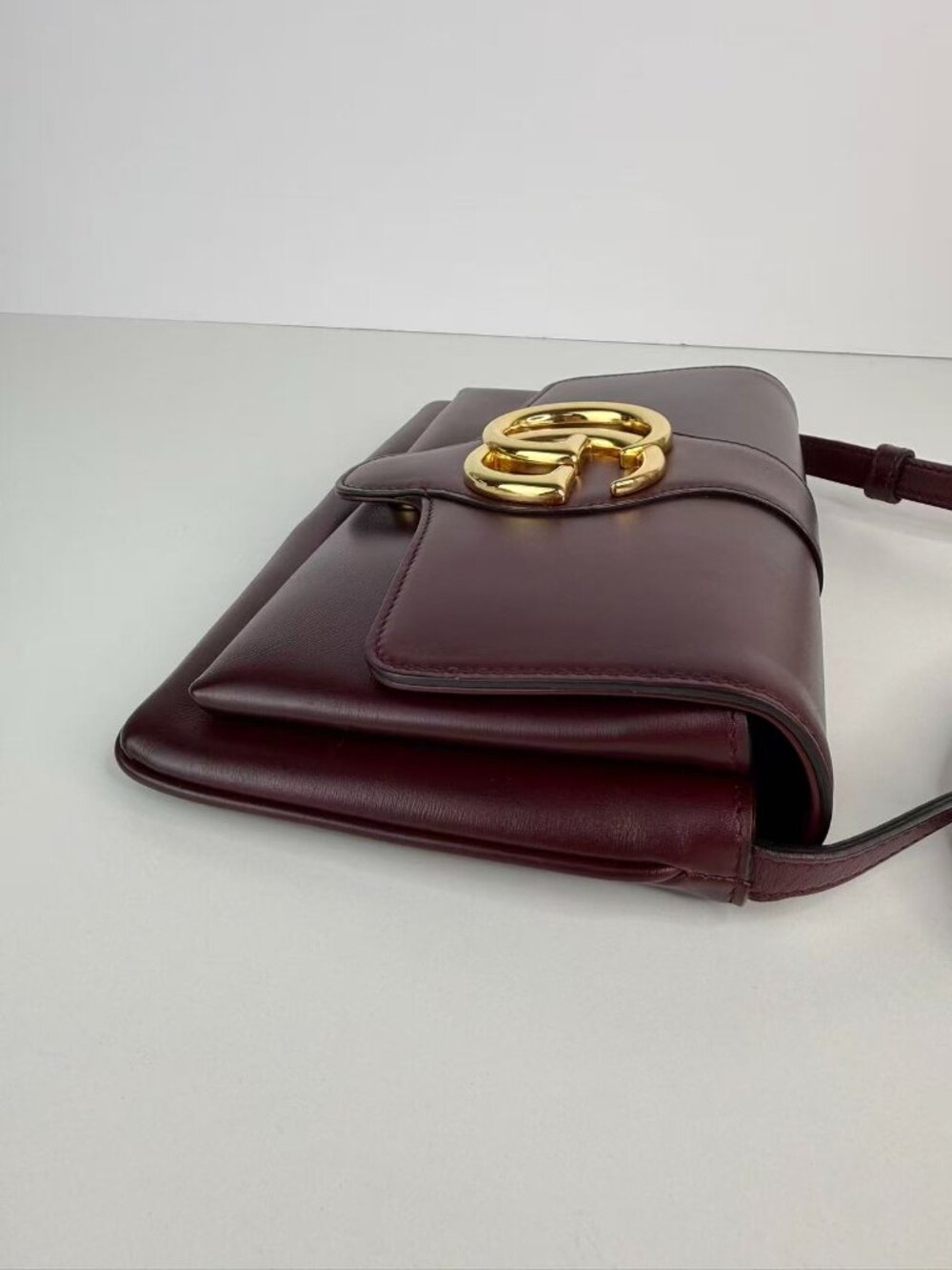 Gucci Arli Small Smooth Calfskin Leather Shoulder Crossbody Bag - Picture 9 of 11